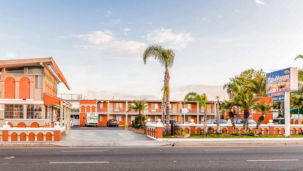 Aqua Venture Inn